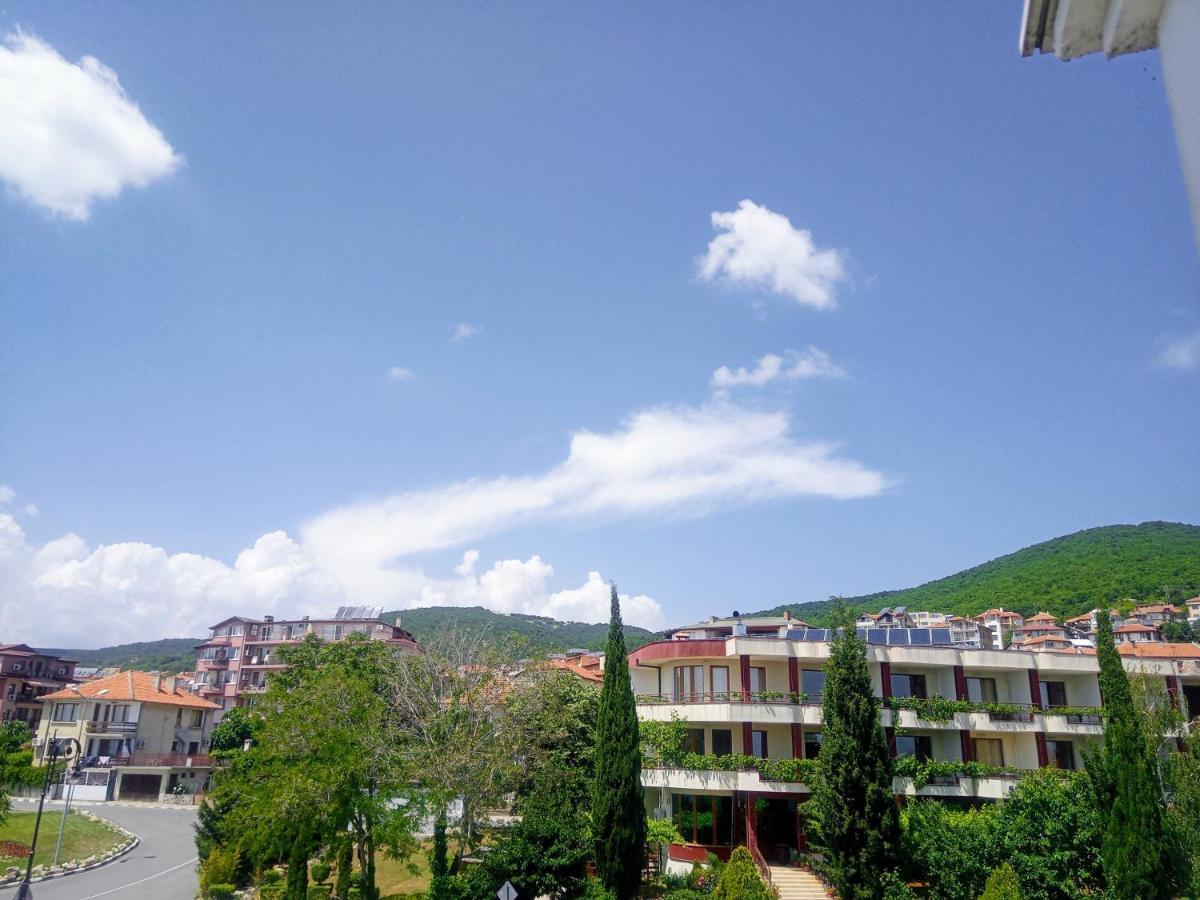 Private Apartament Sea View Sveti Vlas Apartment Exterior photo